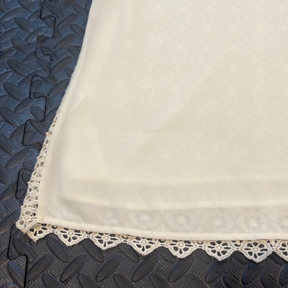 Skies Are Blue Lace Blouse - Picture 8 of 12